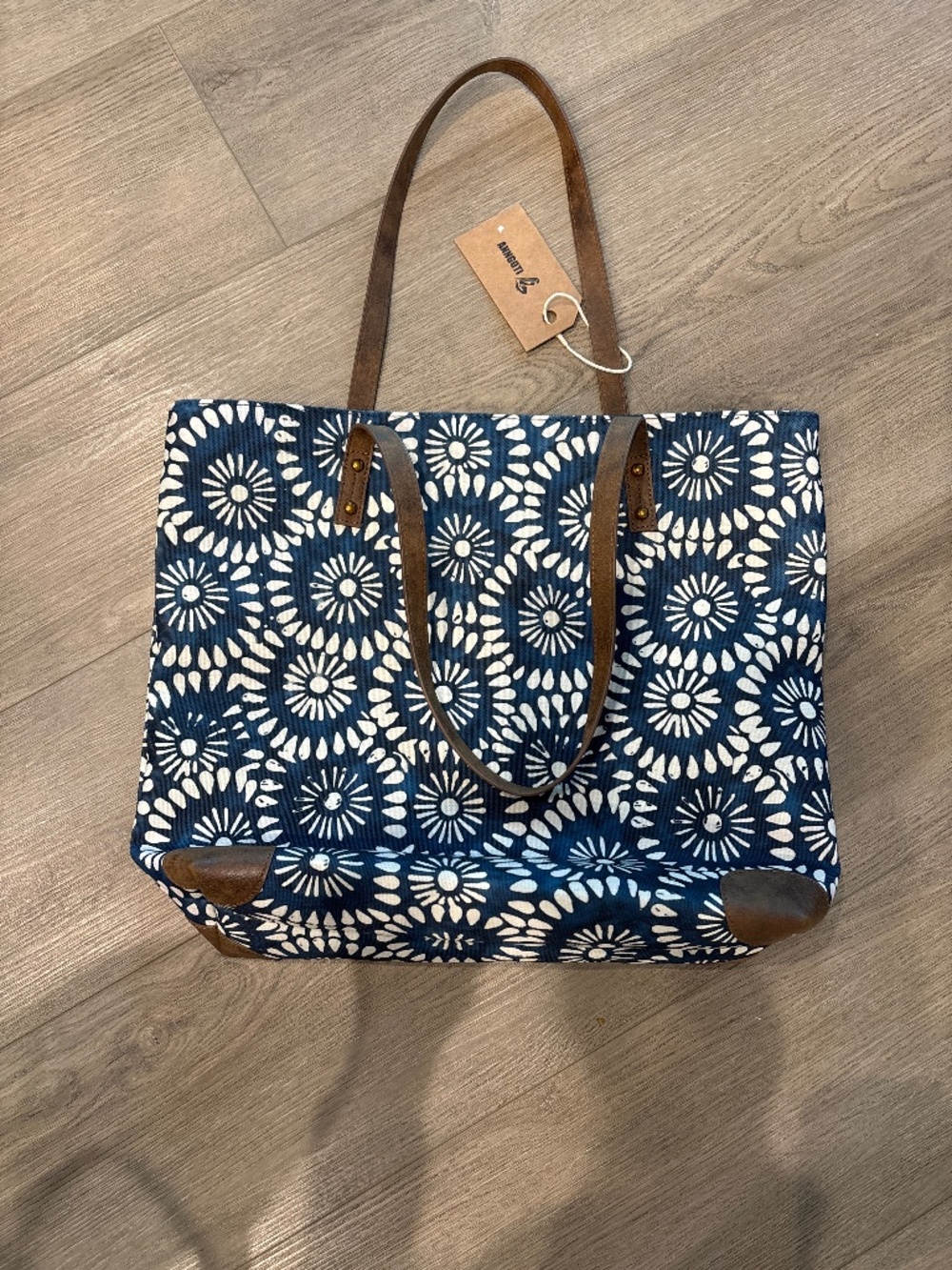 Anngoti Indigo tote